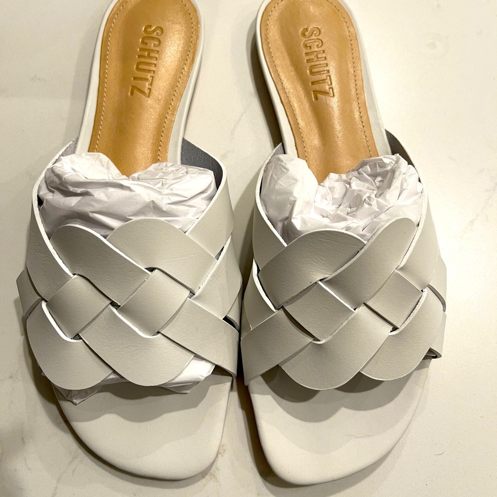 NWT SCHUTZ TARI WHITE SANDALS